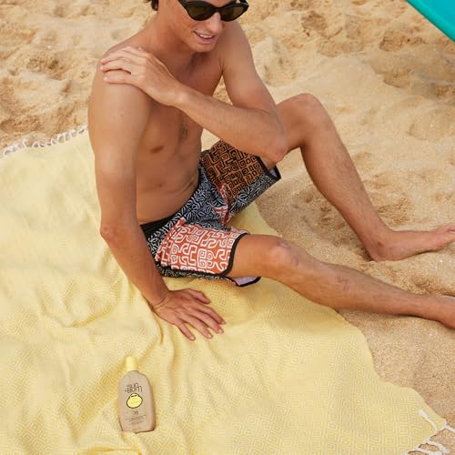 Sun Bum Original SPF 70 Sunscreen Lotion | Vegan and Hawaii 104 Act Compliant (Octinoxate & Oxybenzone Free) Broad Spectrum Moisturizing UVA/UVB Sunscreen with Vitamin E | 8 oz