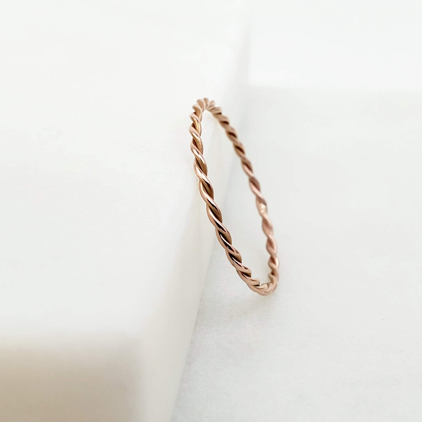 14k Solid Gold Thin Stacking Twist Ring (yellow-gold, 7)