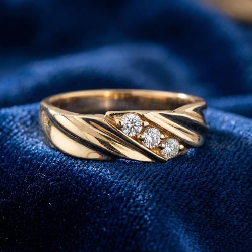 Pompeii 1/10ct Diamond 14K Yellow Gold Mens Wedding Ring - Size 9