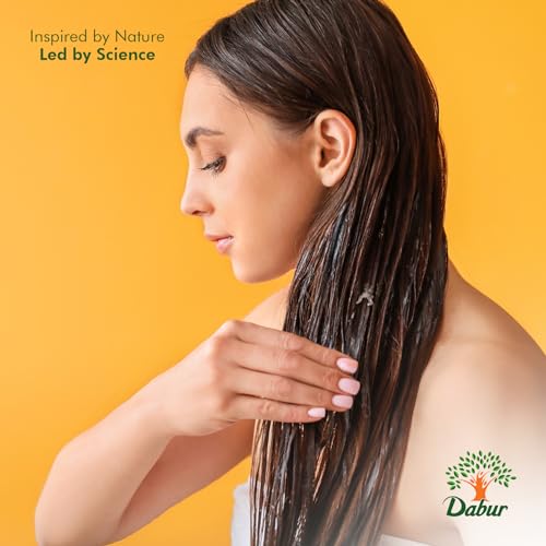 Dabur Maha Bhringraj Herbal Ayurvedic Hair Oil – Infused with Bhringraj Oil for Scalp Nourishment, Soft and Manageable Strands – Oils for Hair and Scalp Massage – 200ML (6.76 fl oz)