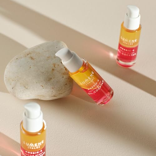 Lumene Nordic-C [Valo] Arctic Berry Face Oil - Antioxidant-Rich, Hydrating Serum with Vitamin C, Vitamin E & Hyaluronic Acid - Replenishes and Plumps Dry Skin - Vegan Skin Care (30 ml)