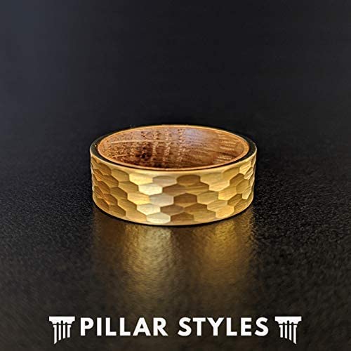 14K Gold Whiskey Barrel Rings for Men Hammered Tungsten Wedding Band Bourbon Barrel Wooden Ring Rustic Yellow Gold Anniversary Gifts for Him