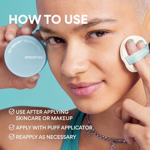 innisfree No Sebum Mineral Pact | Korean Pressed Setting Powder Compact | Transluscent Oil and Shine Control | Smooth, Mess - Free Applications | Includes Mirror & Powder Puff
