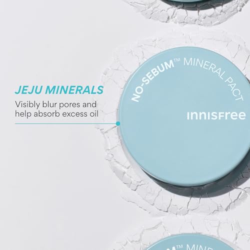 innisfree No Sebum Mineral Pact | Korean Pressed Setting Powder Compact | Transluscent Oil and Shine Control | Smooth, Mess - Free Applications | Includes Mirror & Powder Puff