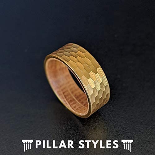 14K Gold Whiskey Barrel Rings for Men Hammered Tungsten Wedding Band Bourbon Barrel Wooden Ring Rustic Yellow Gold Anniversary Gifts for Him