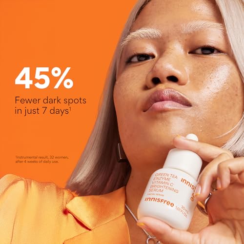 Innisfree Green Tea Enzyme Vitamin C Serum for Brightening | Sunspots, Post-Breakout Marks and Dark Spot Correction | Hydrating Korean Face Serum for Radiant Glow, 1.01 Fl Oz