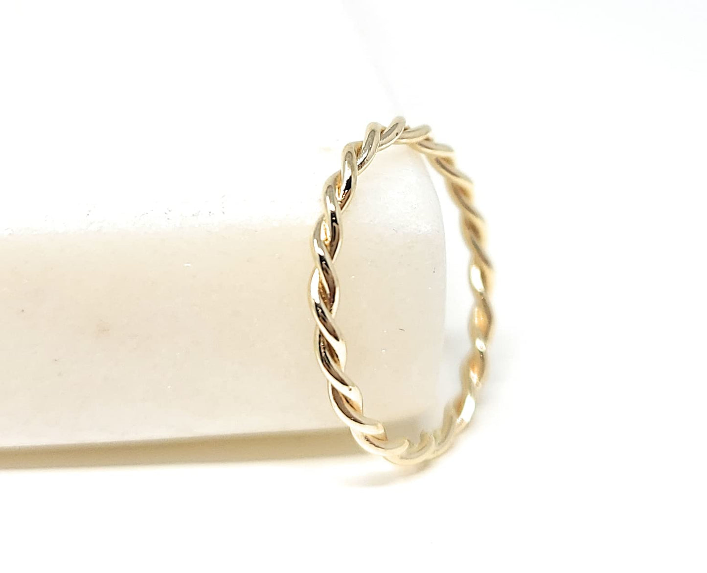 14k Solid Gold Thin Stacking Twist Ring (yellow-gold, 7)