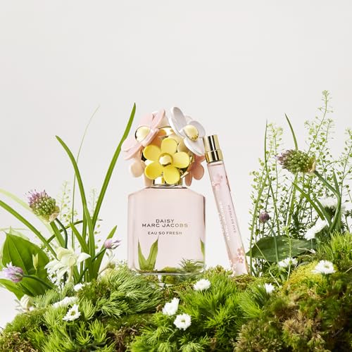 Marc Jacobs Daisy Eau So Fresh Eau de Toilette Travel Spray 0.33 fl oz