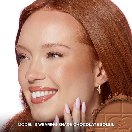 Too Faced Chocolate Soleil Matte Blurring Bronzer | Matte Bronzer Powder that Mimics Natural Skin for Blurred Sun-Kissed Effect, Travel Size, 0.07 Ounce