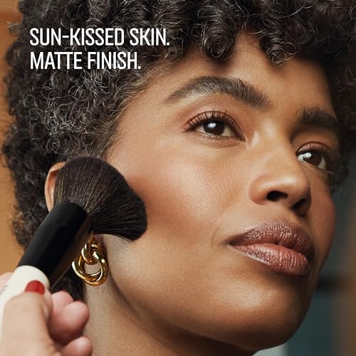 Bobbi Brown Bronzing Powder | Matte Finish Face Bronzer for Natural-Looking Warmth and Contour with Coconut Oil | For All Skin Tones and Complexions, Natural, 0.32 Ounce