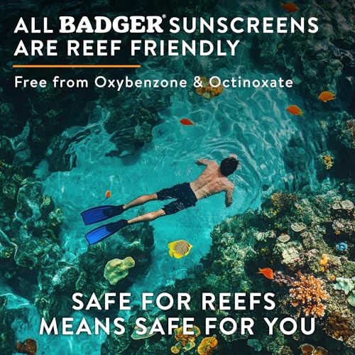 Badger Mineral Daily Sunscreen with Zinc Oxide, SPF 30, Lightweight & Easy to Apply w/No White Cast, Moisturizing Organic Sunscreen, Reef Safe, Vegan, Unscented, 4 fl oz