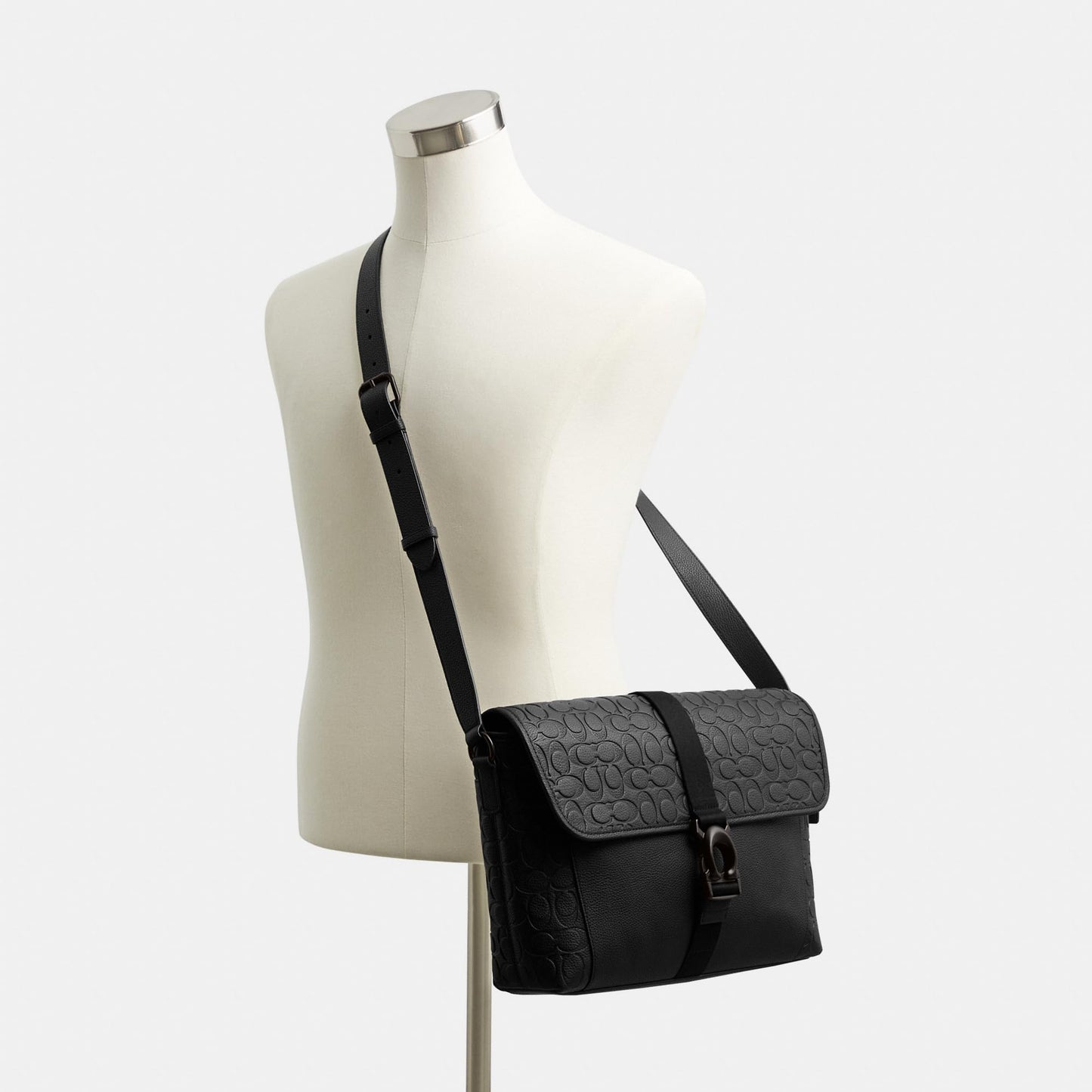 Coach Beck Messenger in Signature Pebble Leather, Black