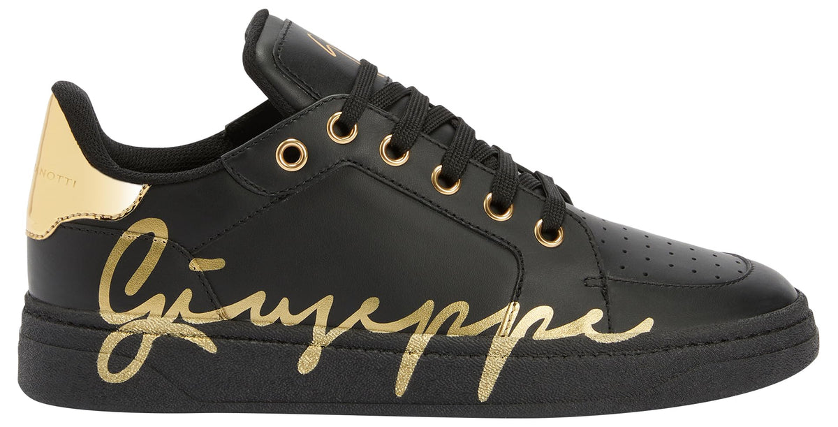 GZ94 Low Top Sneakers, 10, Black
