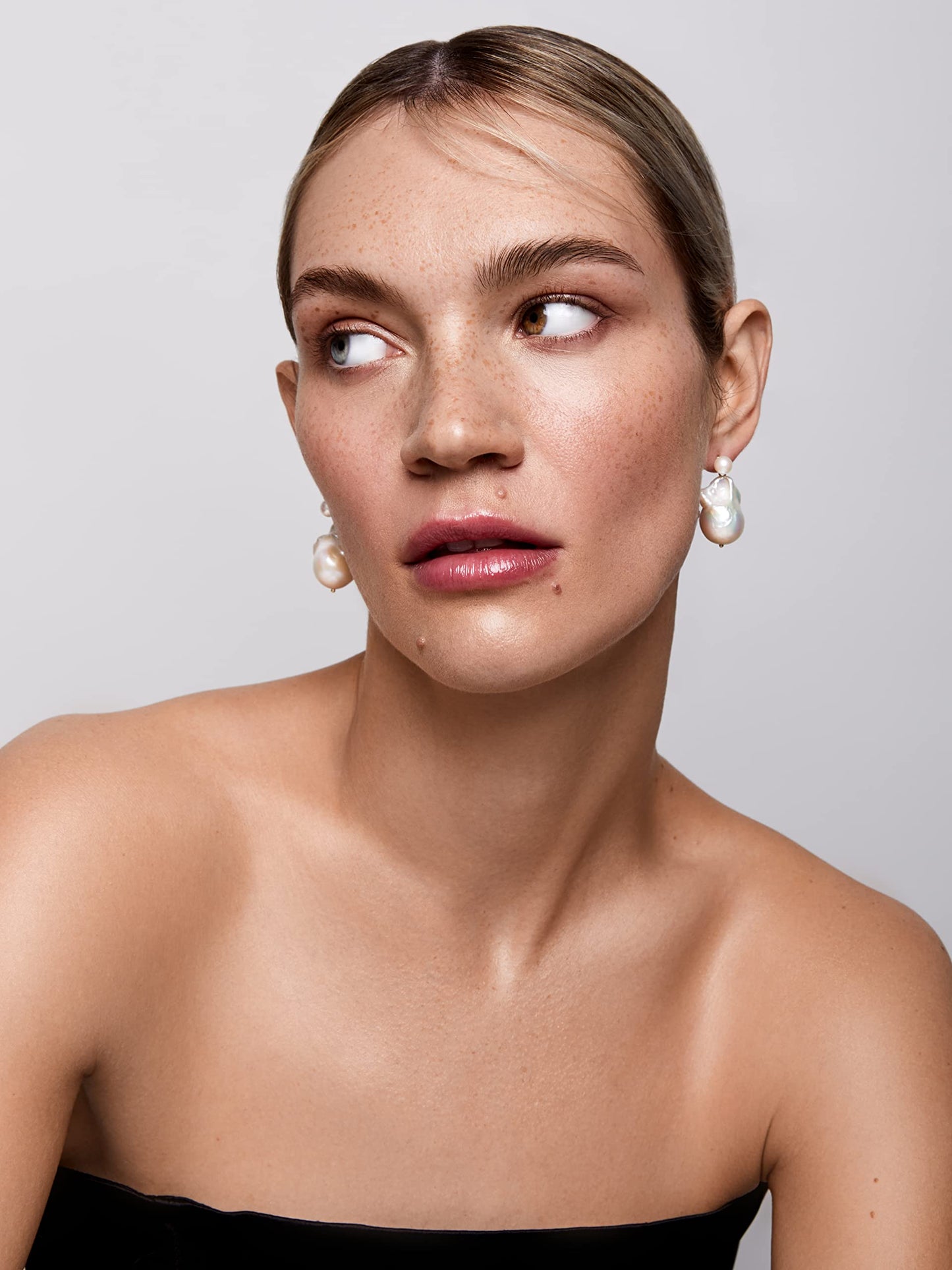 Mateo New York, Duality Pearl Earring, Yellow Gold