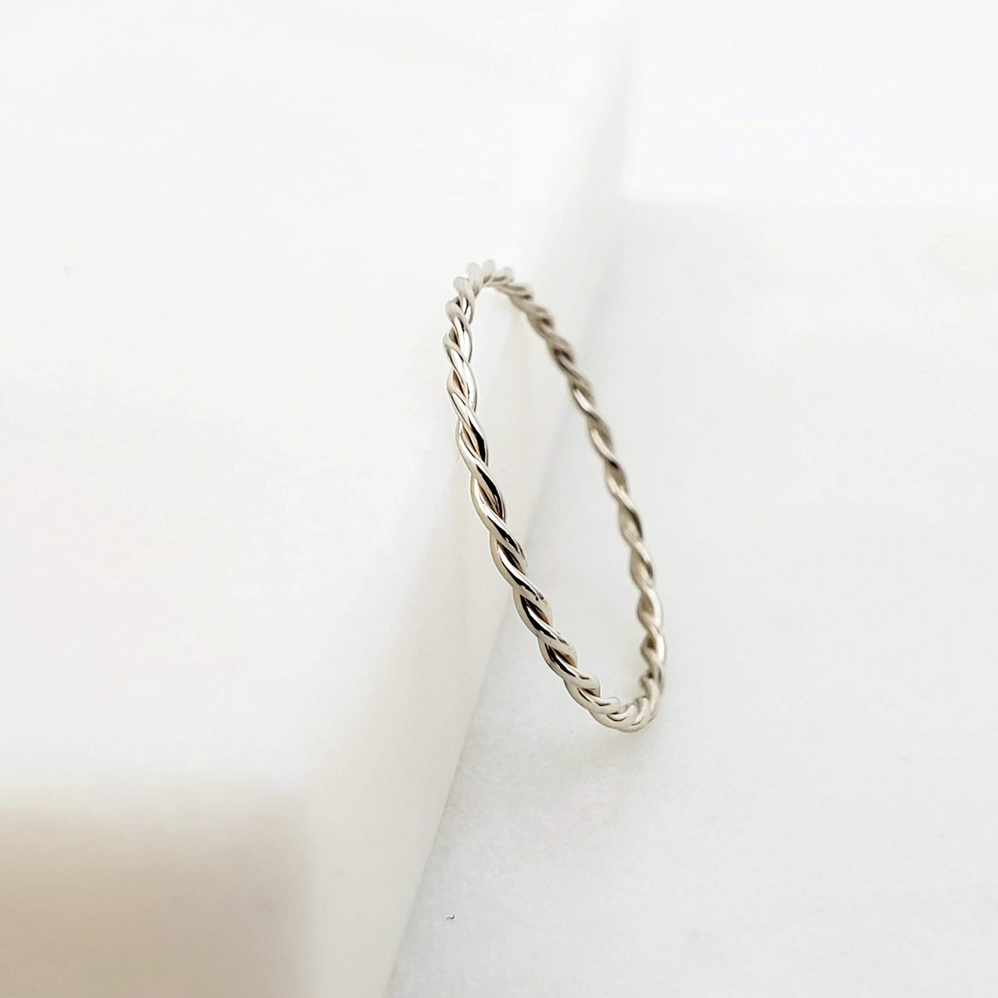 14k Solid Gold Thin Stacking Twist Ring (yellow-gold, 7)