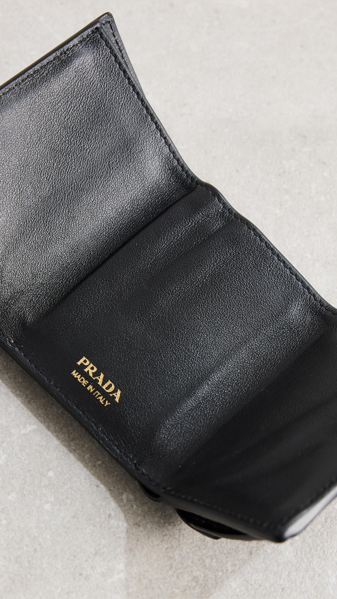 WHAT GOES AROUND COMES AROUND Women's Pre-Loved Prada Black Vitello Move Compact Wallet, Black, One Size