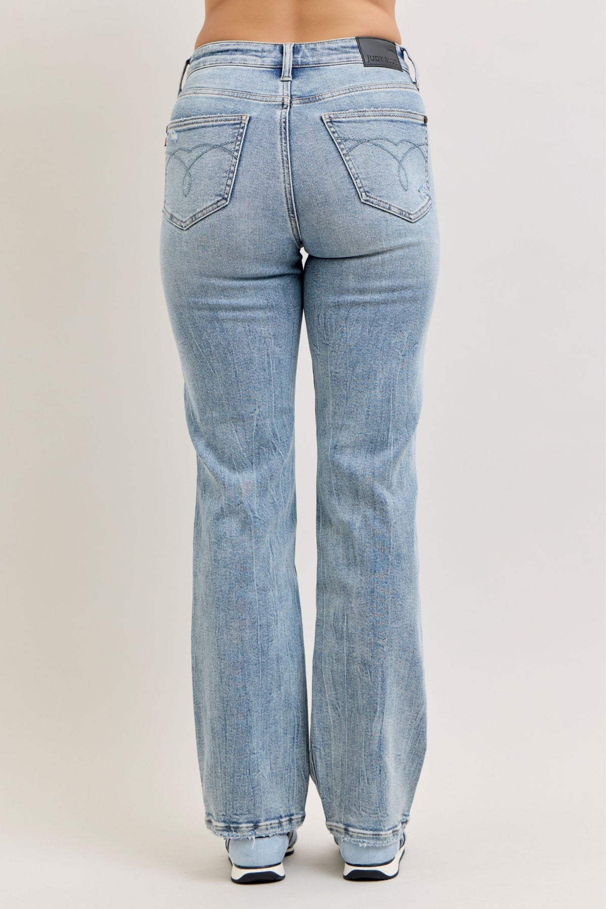 Judy Blue High Waist Light Wash Rigid Magic Slim Straight Jeans, Inseam 32"