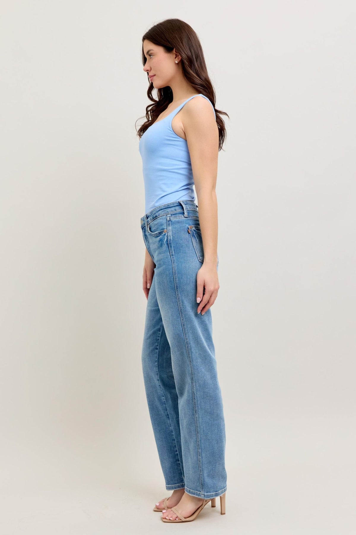 Judy Blue Mid Rise Tummy Control Vintage Wash Straight Jeans