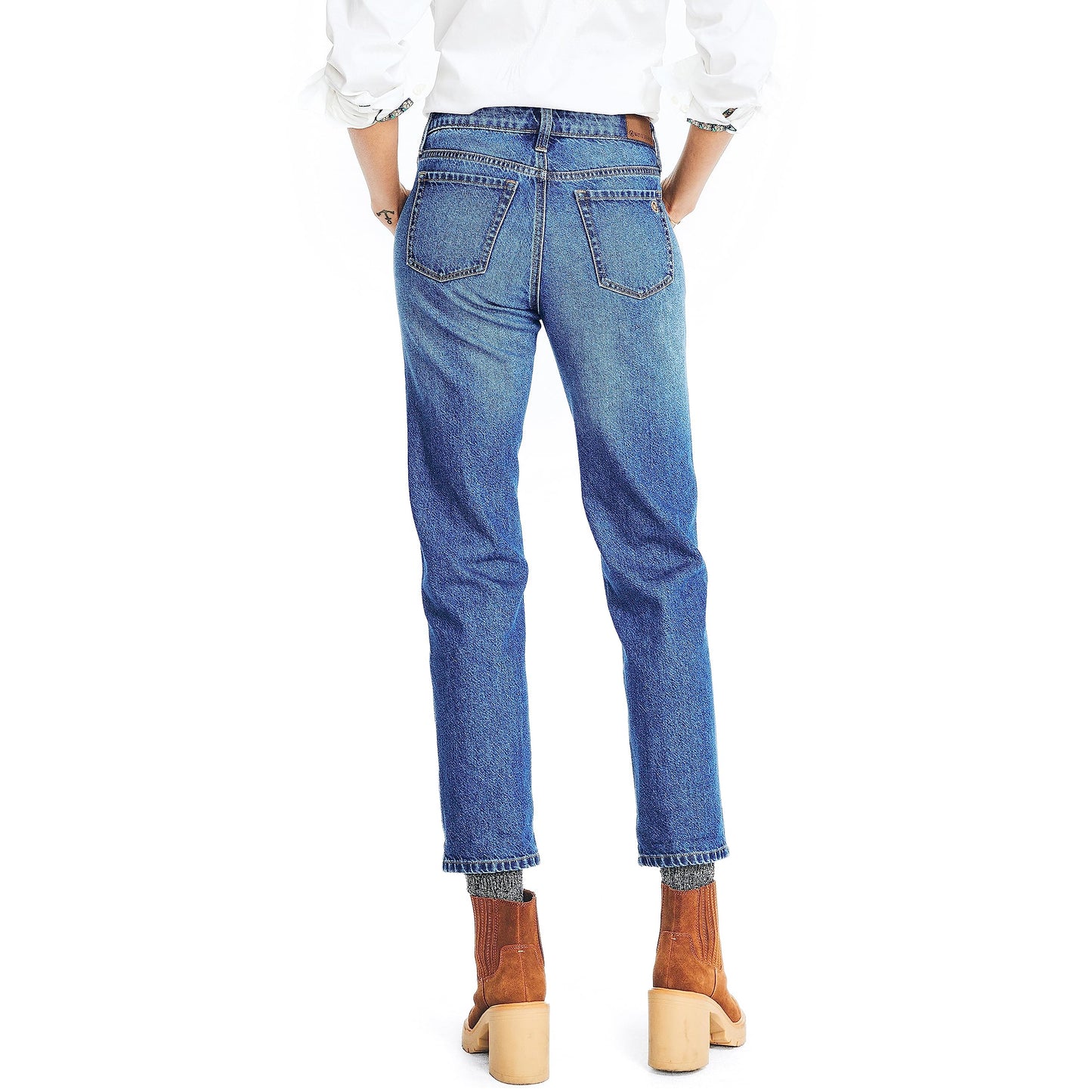 Nautica Women's Jeans Co. Mid-Rise Boyfriend Denim, Hunt Blue Wash